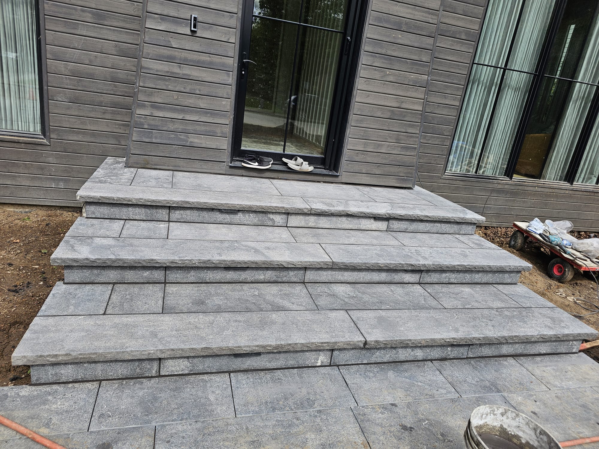 Silver grey flagstone